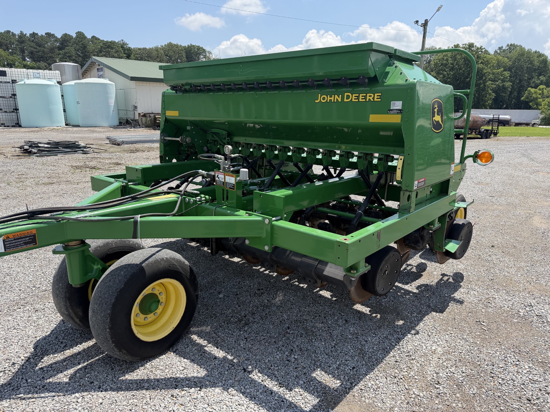 2012 John Deere 1590