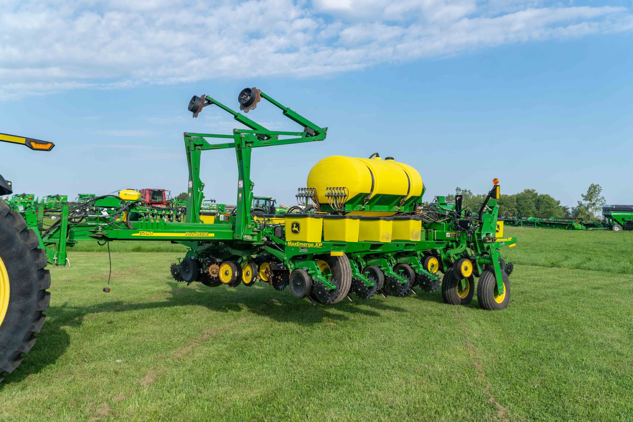 Used 2011 John Deere 1770NT Planters: Drawn at Koenig Equipment in Anna, OH - PhotoXL0