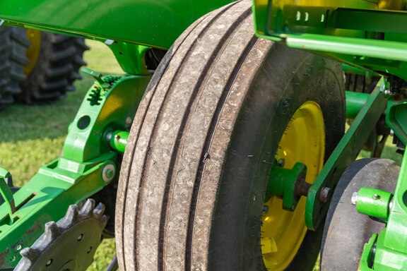 Used 2011 John Deere 1770NT Planters: Drawn at Koenig Equipment in Anna, OH - Photo19