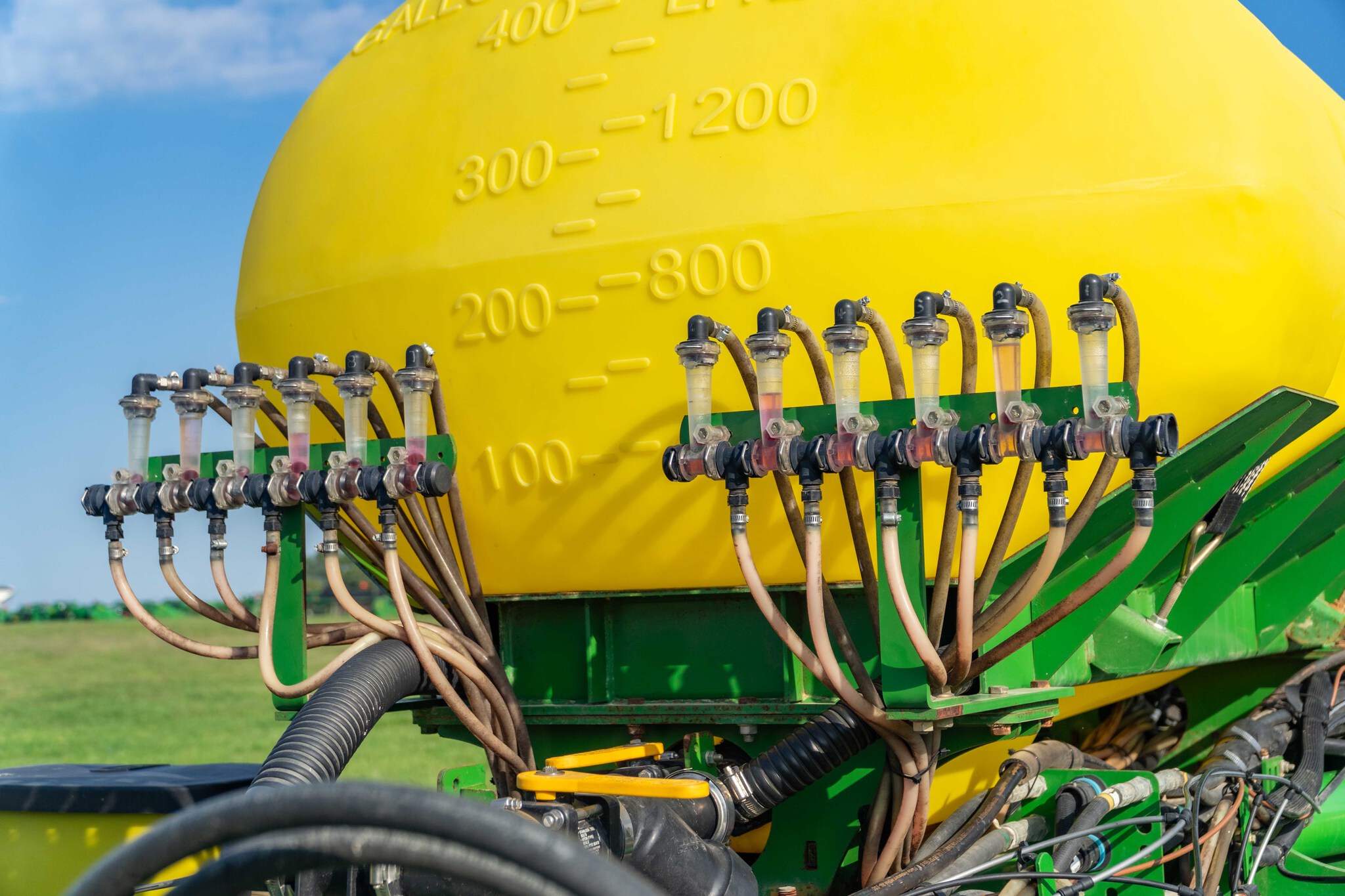 Used 2011 John Deere 1770NT Planters: Drawn at Koenig Equipment in Anna, OH - PhotoXL26