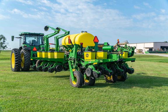 Used 2011 John Deere 1770NT Planters: Drawn at Koenig Equipment in Anna, OH - Photo2