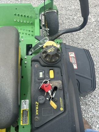 2023 John Deere z720e