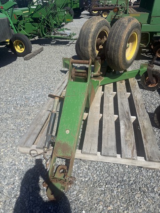 2000 John Deere 1560
