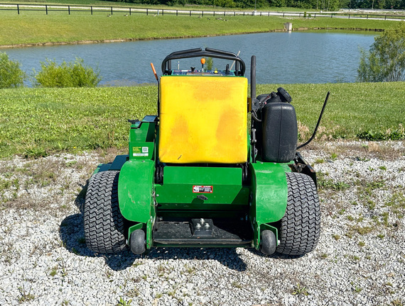 2023 John-Deere 661R