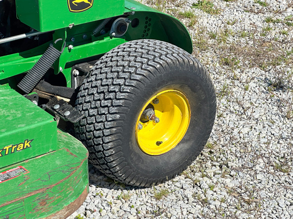 2023 John-Deere 661R