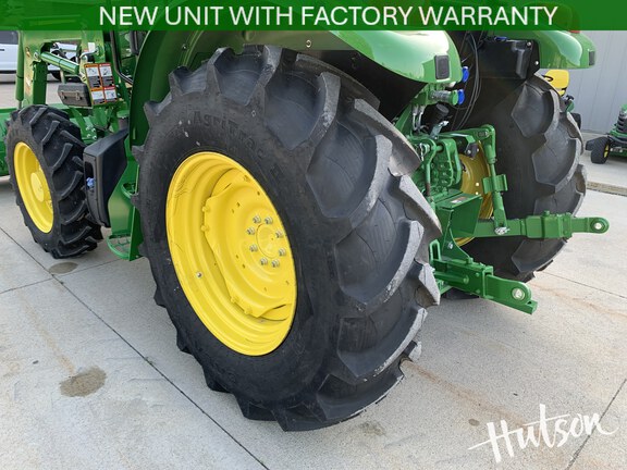 Photo of 2025 John Deere 5090E