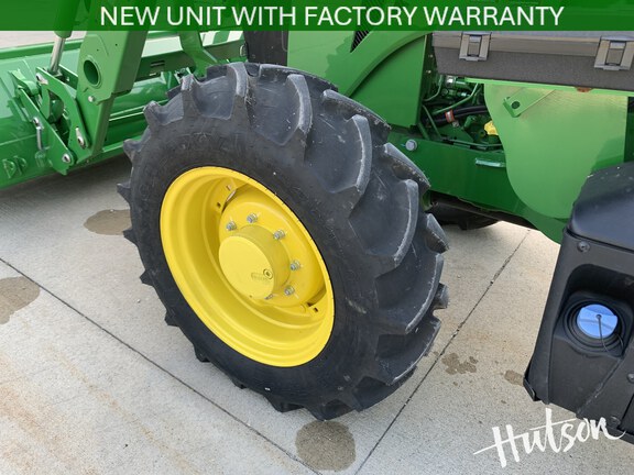 Photo of 2025 John Deere 5090E