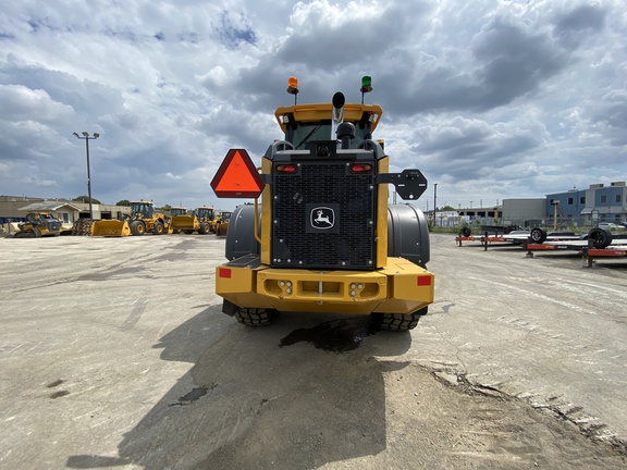 2023 John Deere 524 P