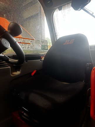 2024 JLG AG925-7