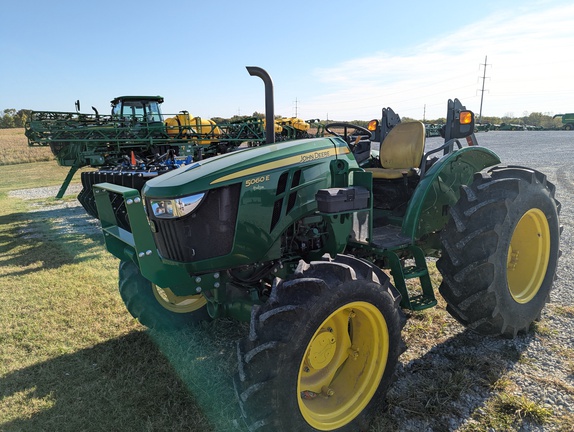 Photo of 2024 John Deere 5060E