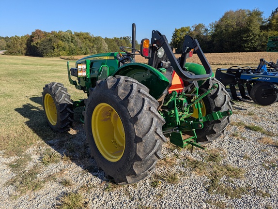 Photo of 2024 John Deere 5060E