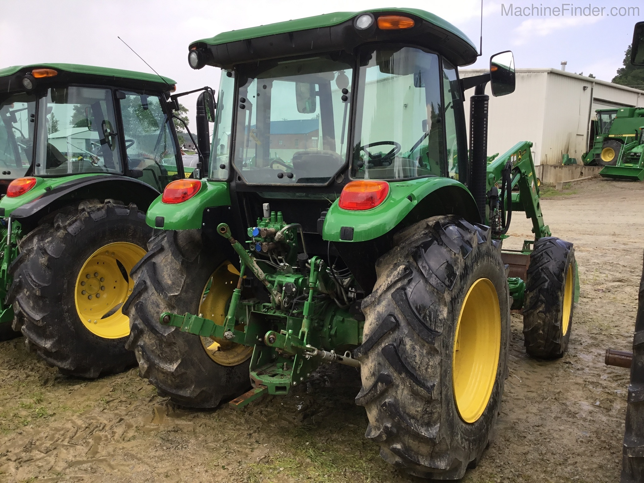 2015 John Deere 5100E Image 4