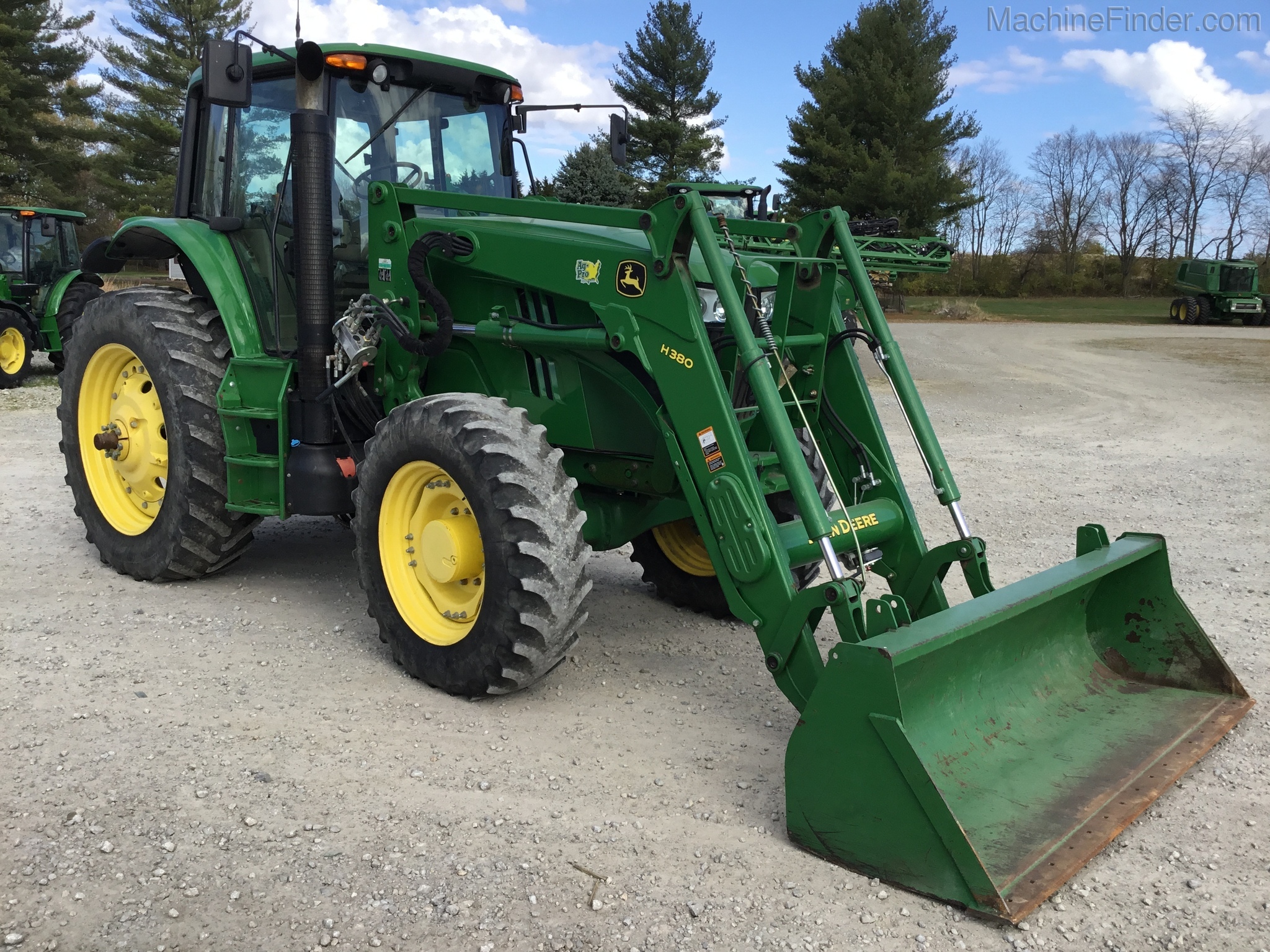 2014 John Deere 6170M Image 1