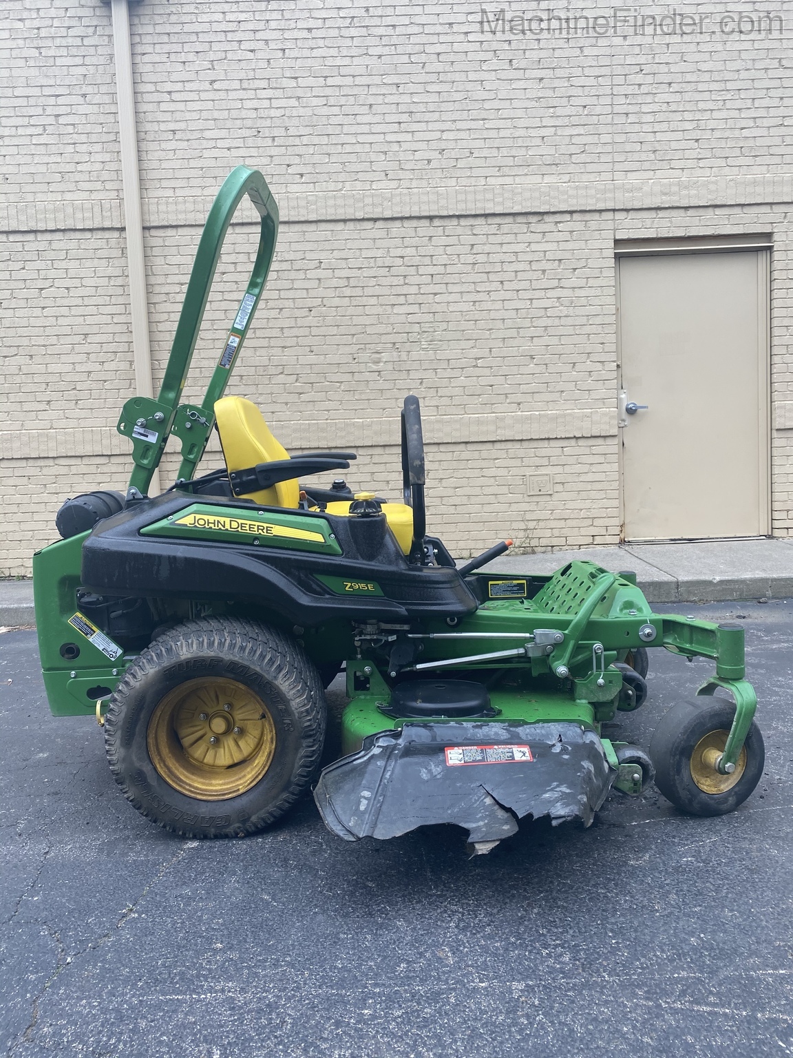 2019 John Deere Z915E Image 2