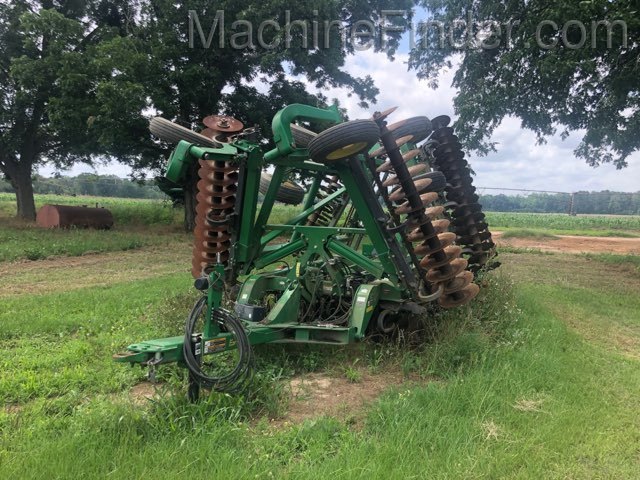 John Deere 2623 Image 1