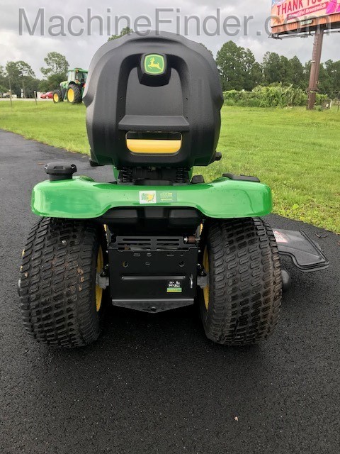 2019 John Deere X380 Image 3
