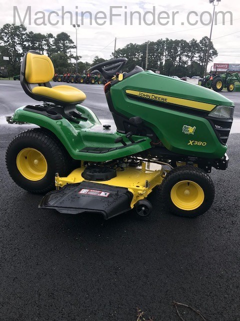 2019 John Deere X380 Image 4