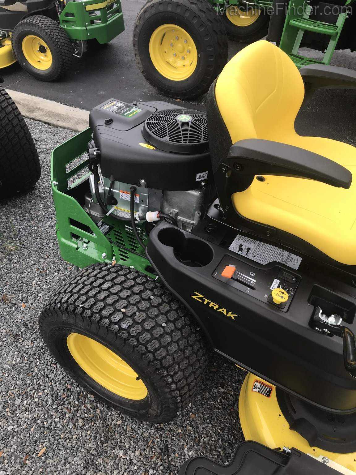 2021 John Deere Z355E Image 6