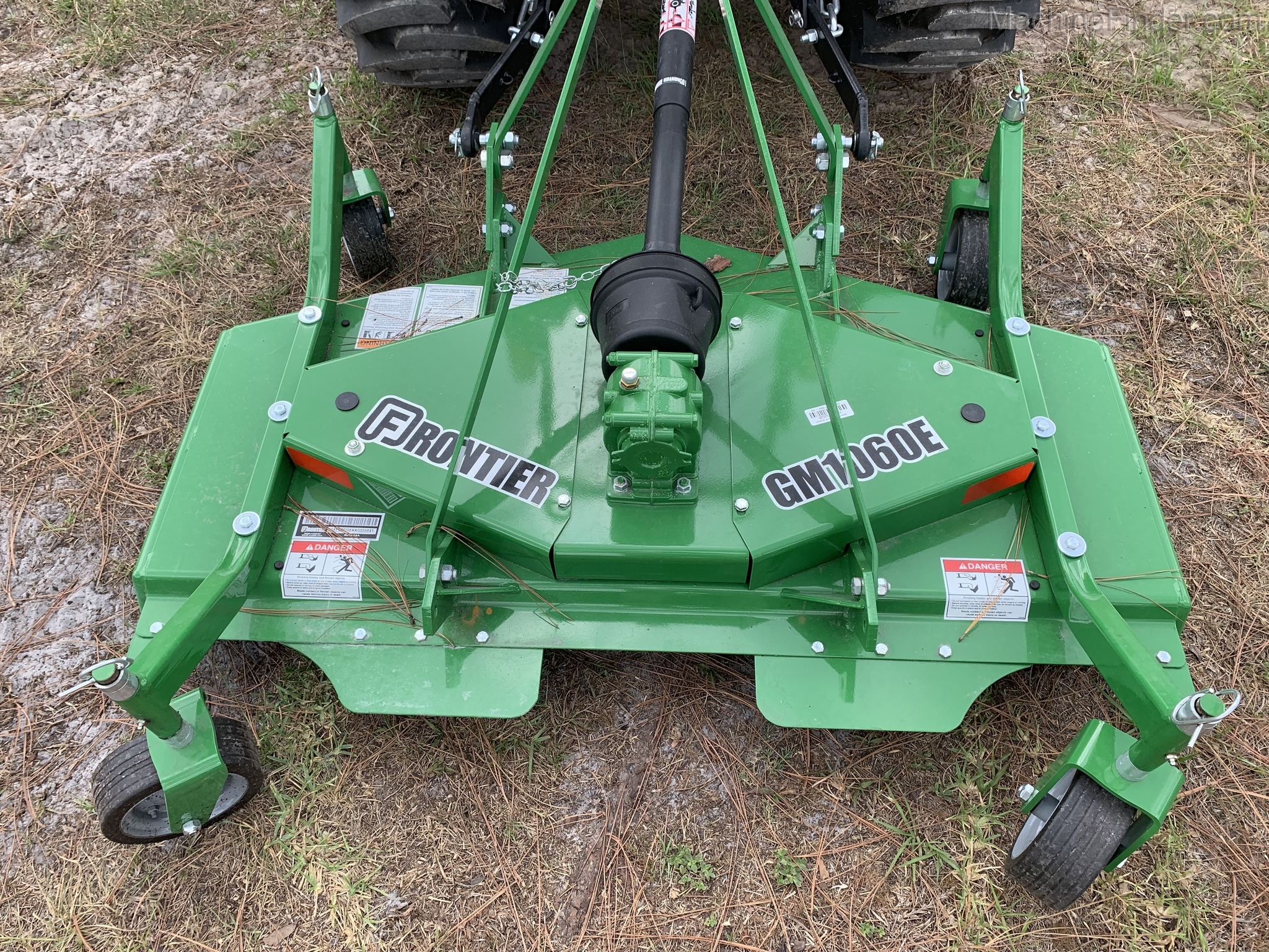 2020 John Deere 3025E Image 3
