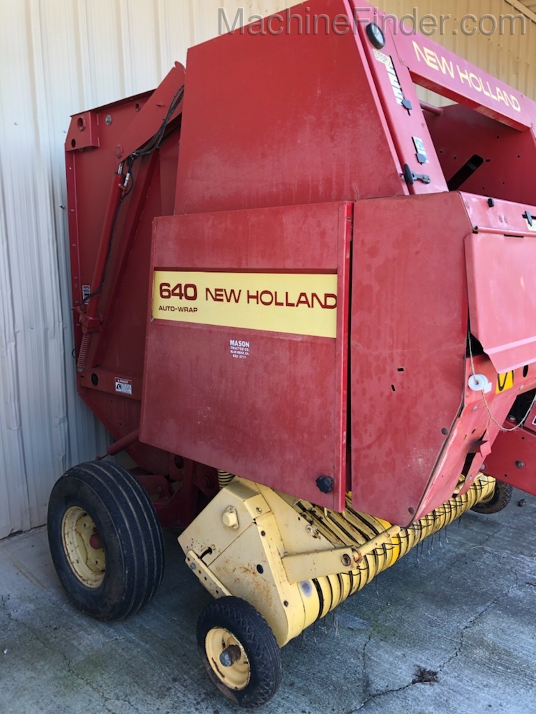 New Holland 640 Image 3