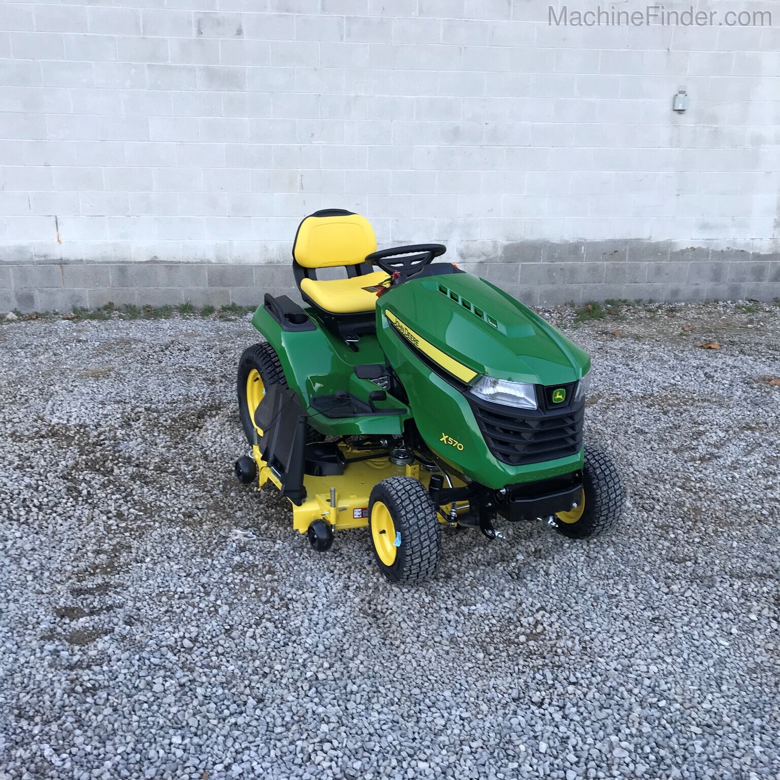 2020 John Deere X570 Image 1