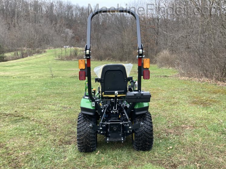 2020 John Deere 1025R Image 4