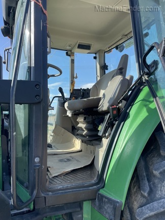 2017 John Deere 6155M Image 8