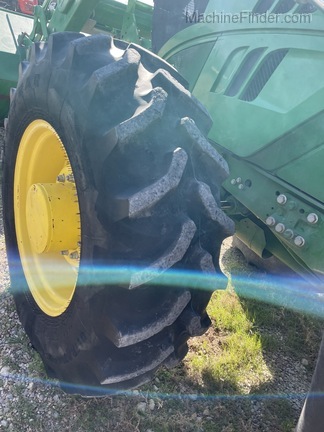 2017 John Deere 6155M Image 7