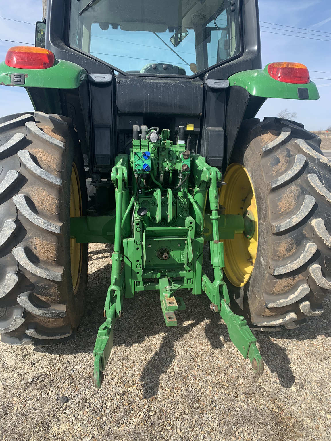 2018 John Deere 6120M Image 2