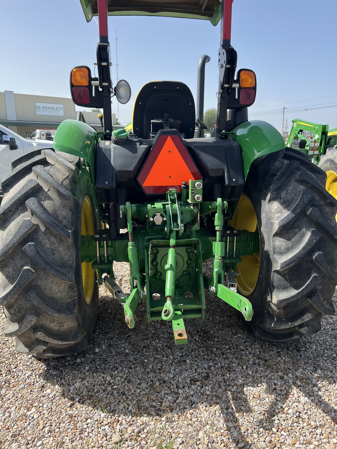 2017 John Deere 5055E Image 3