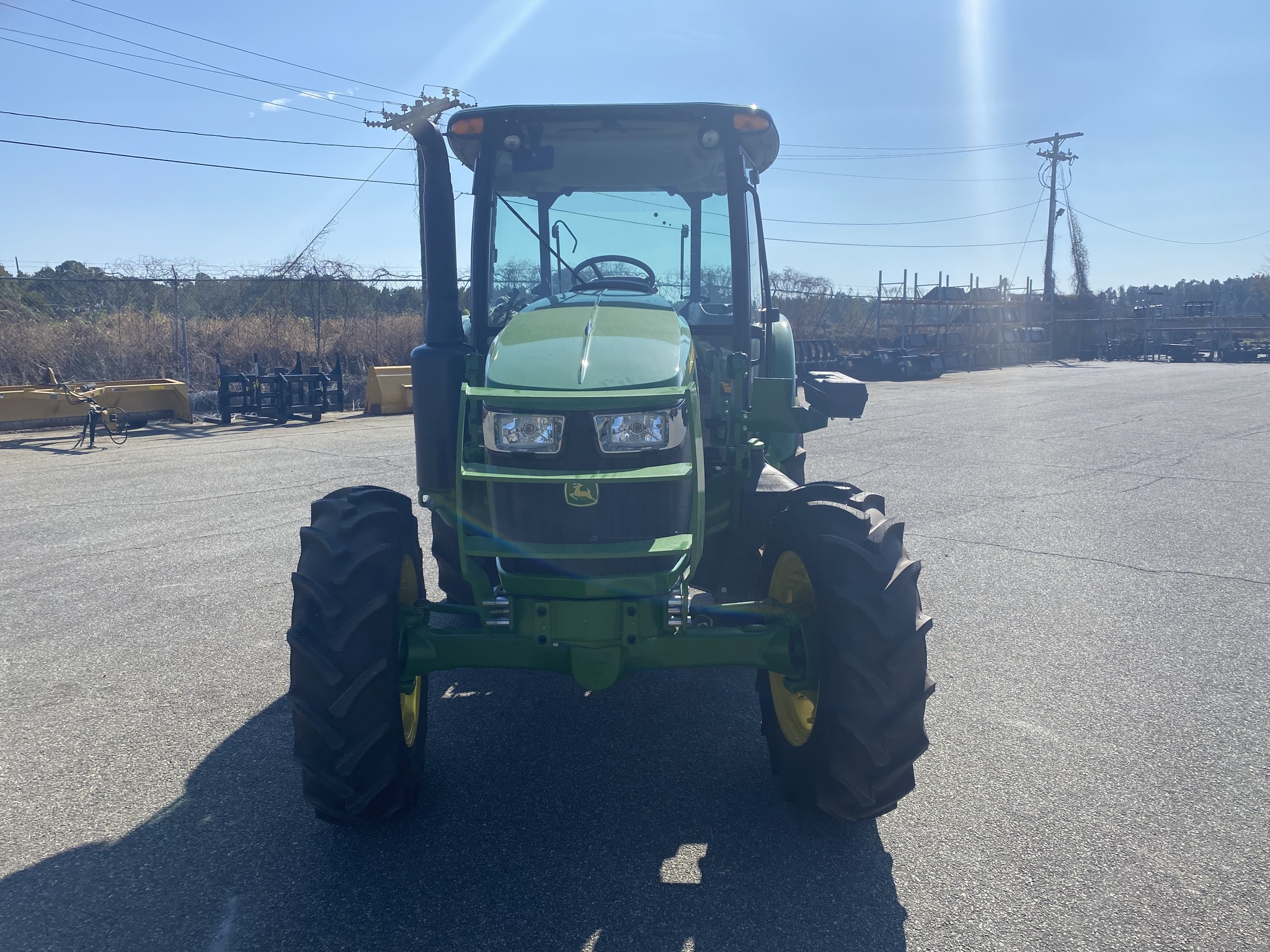 2023 John Deere 5090E Image 2