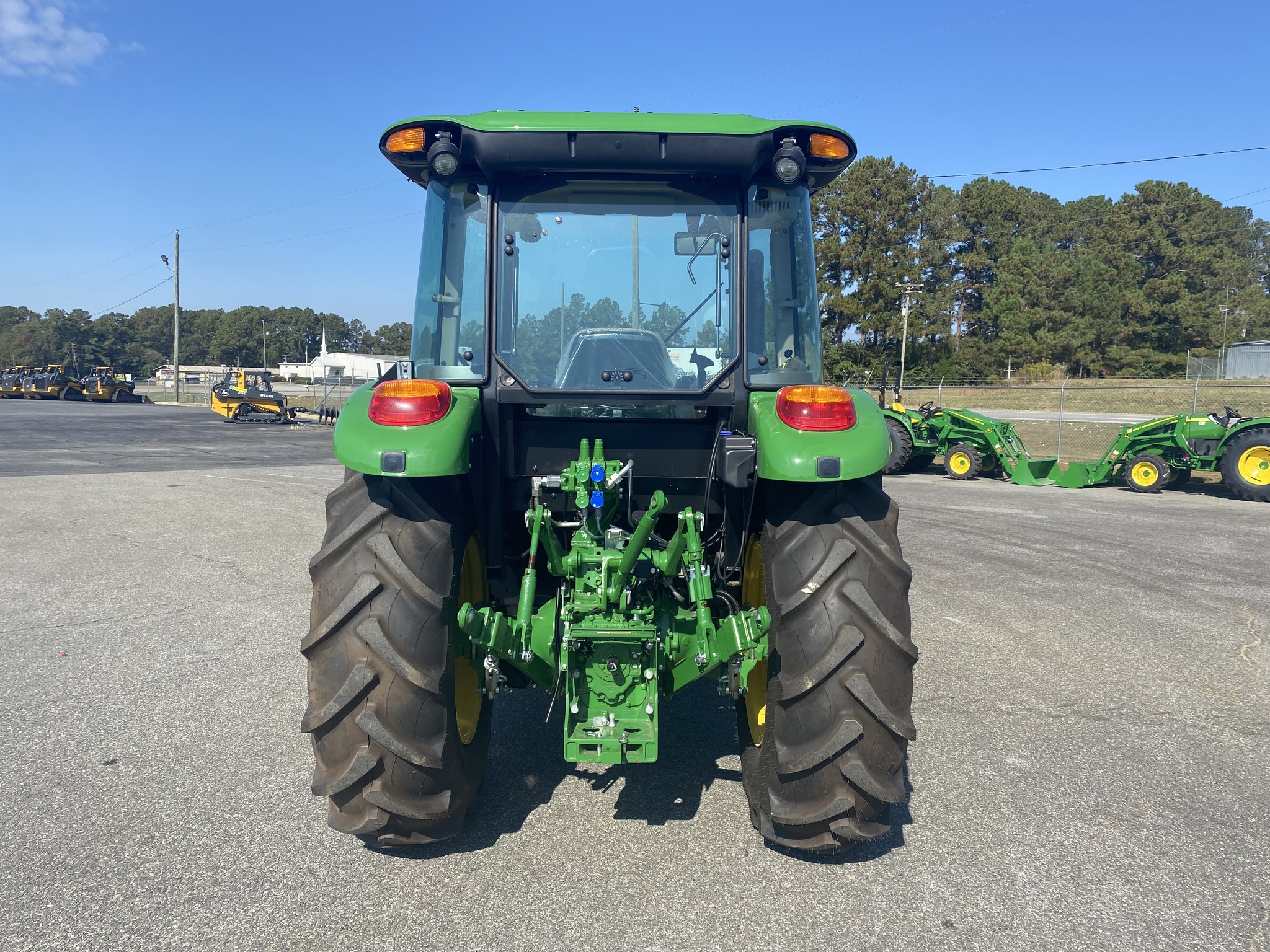 2023 John Deere 5090E Image 7
