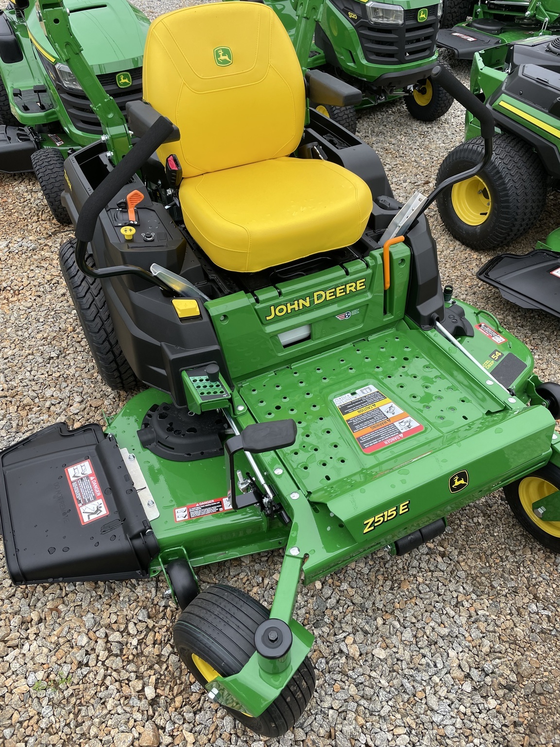 2025 John Deere Z515E Image 1