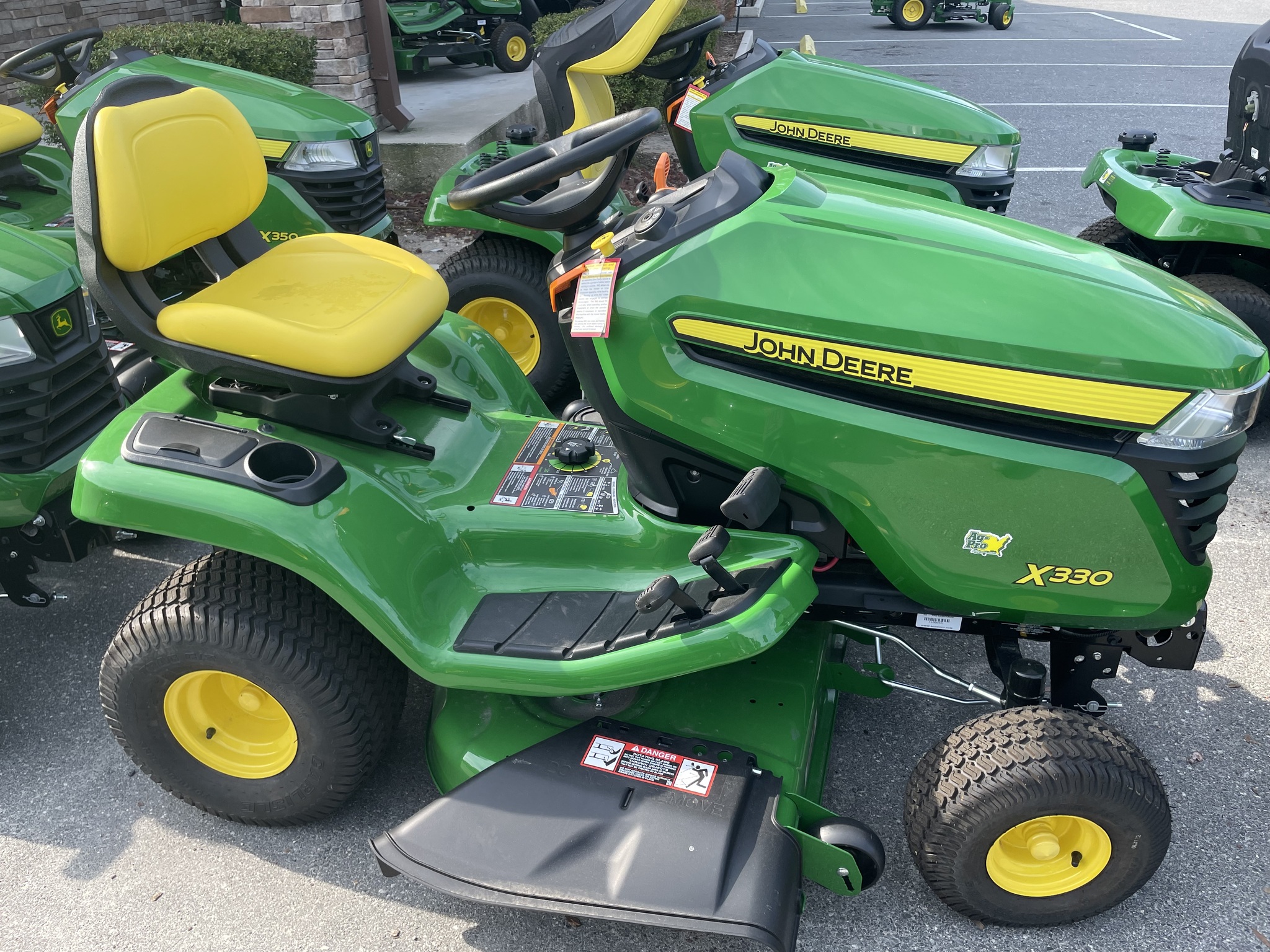 2023 John Deere X330 Image 1