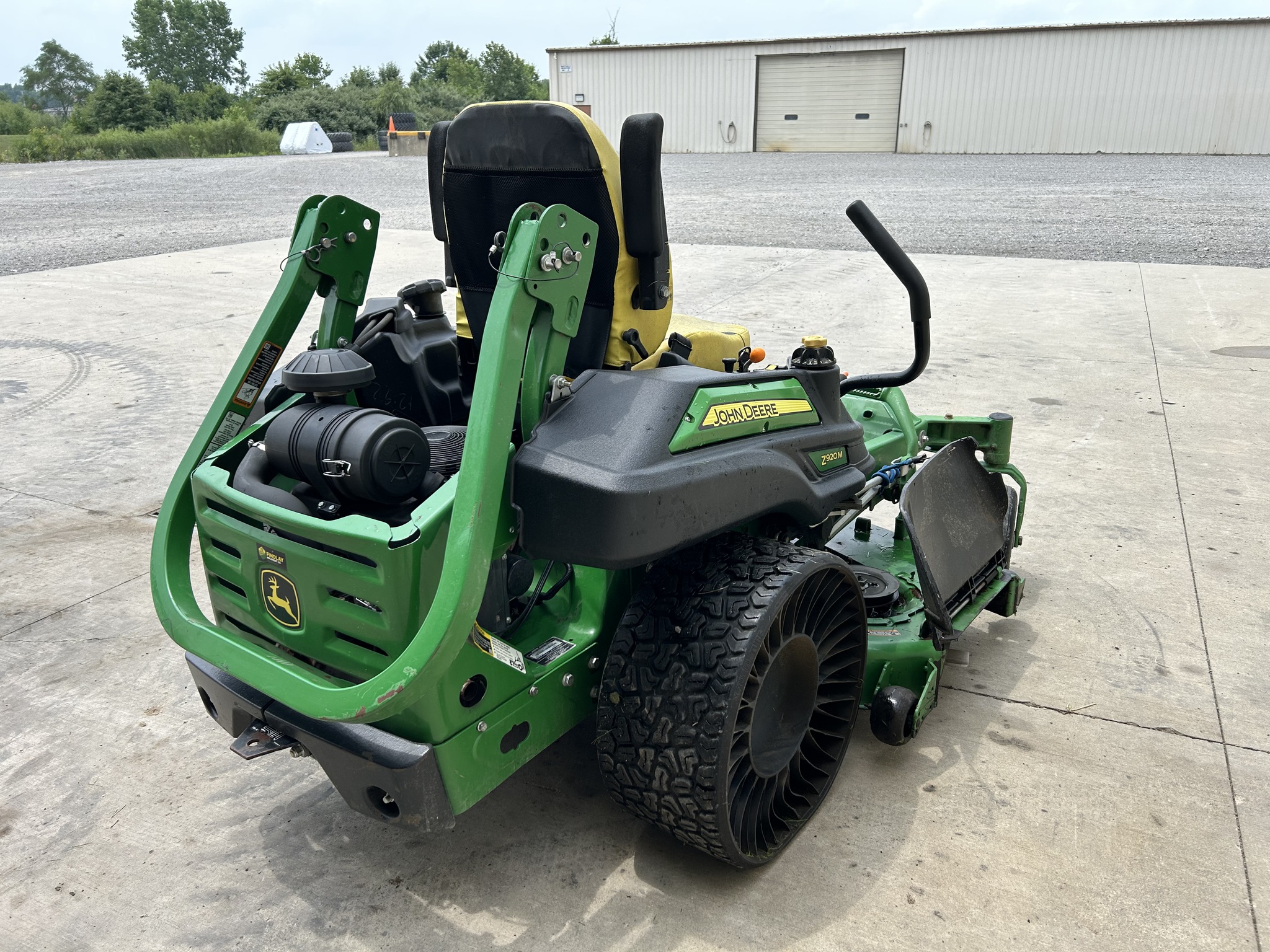 2019 John Deere Z920M Image 4
