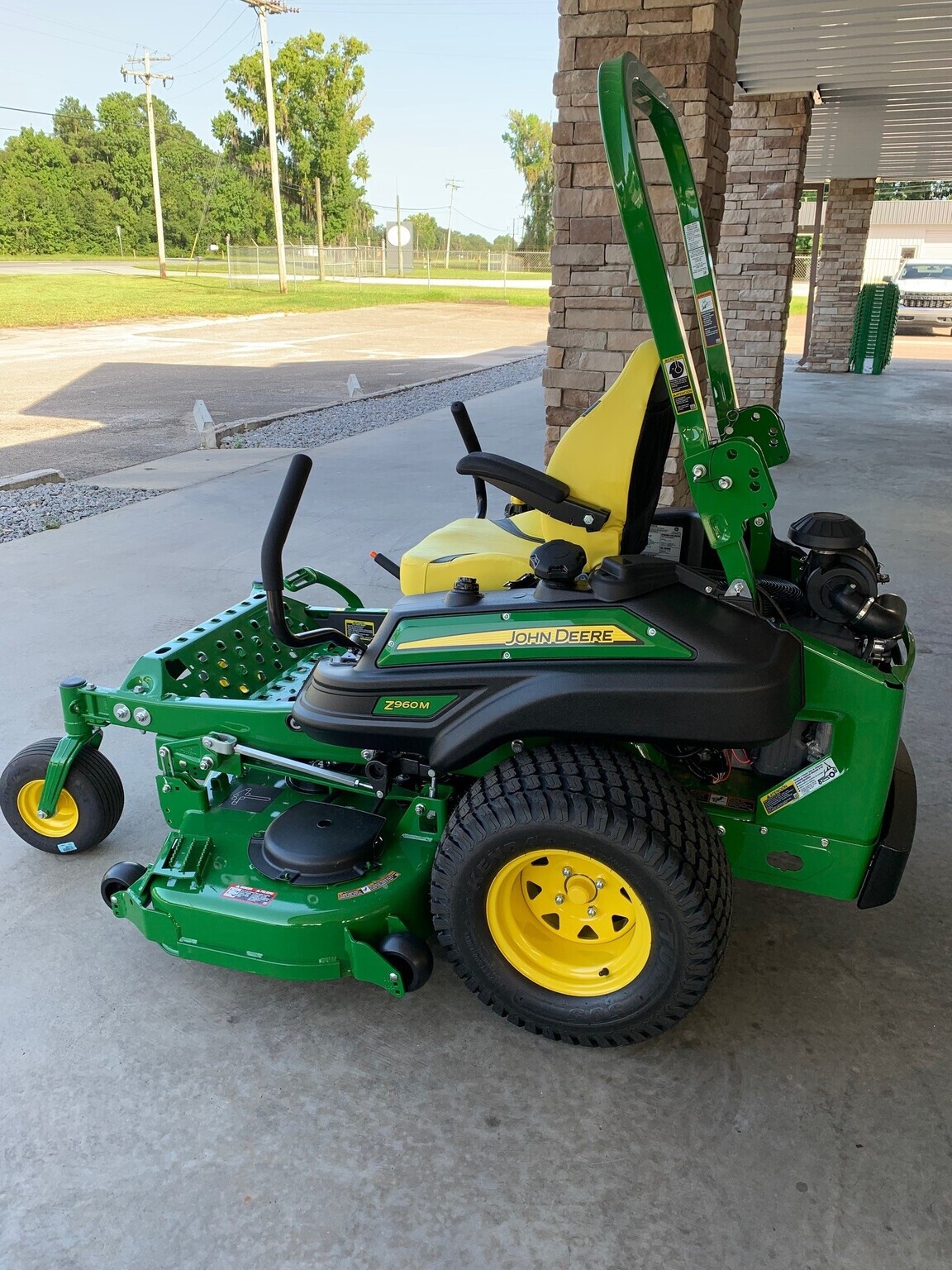 2023 John Deere Z960M Image 1