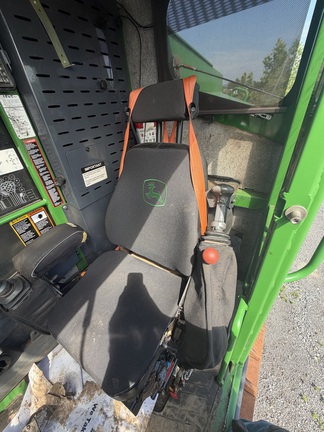 2018 John Deere 853MH