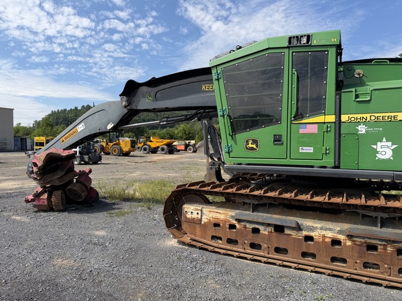 2018 John Deere 853MH