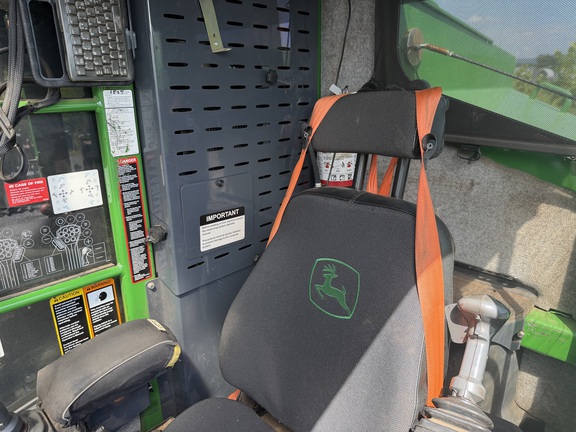 2018 John Deere 853MH
