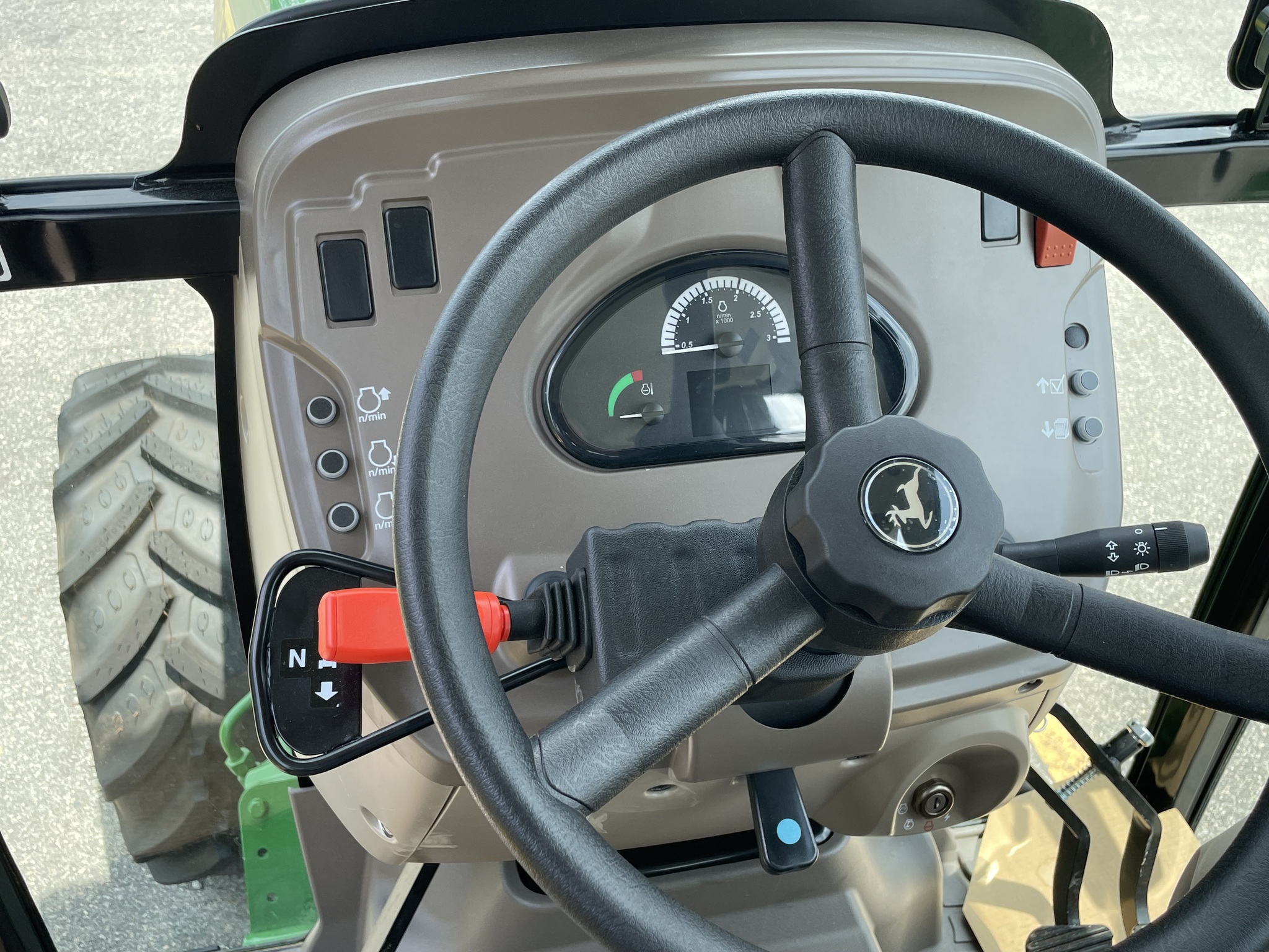 John Deere 5075GN Image 4