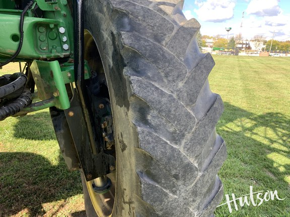 Photo of 2014 John Deere 4940