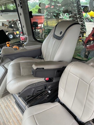 2024 John Deere 8R 340