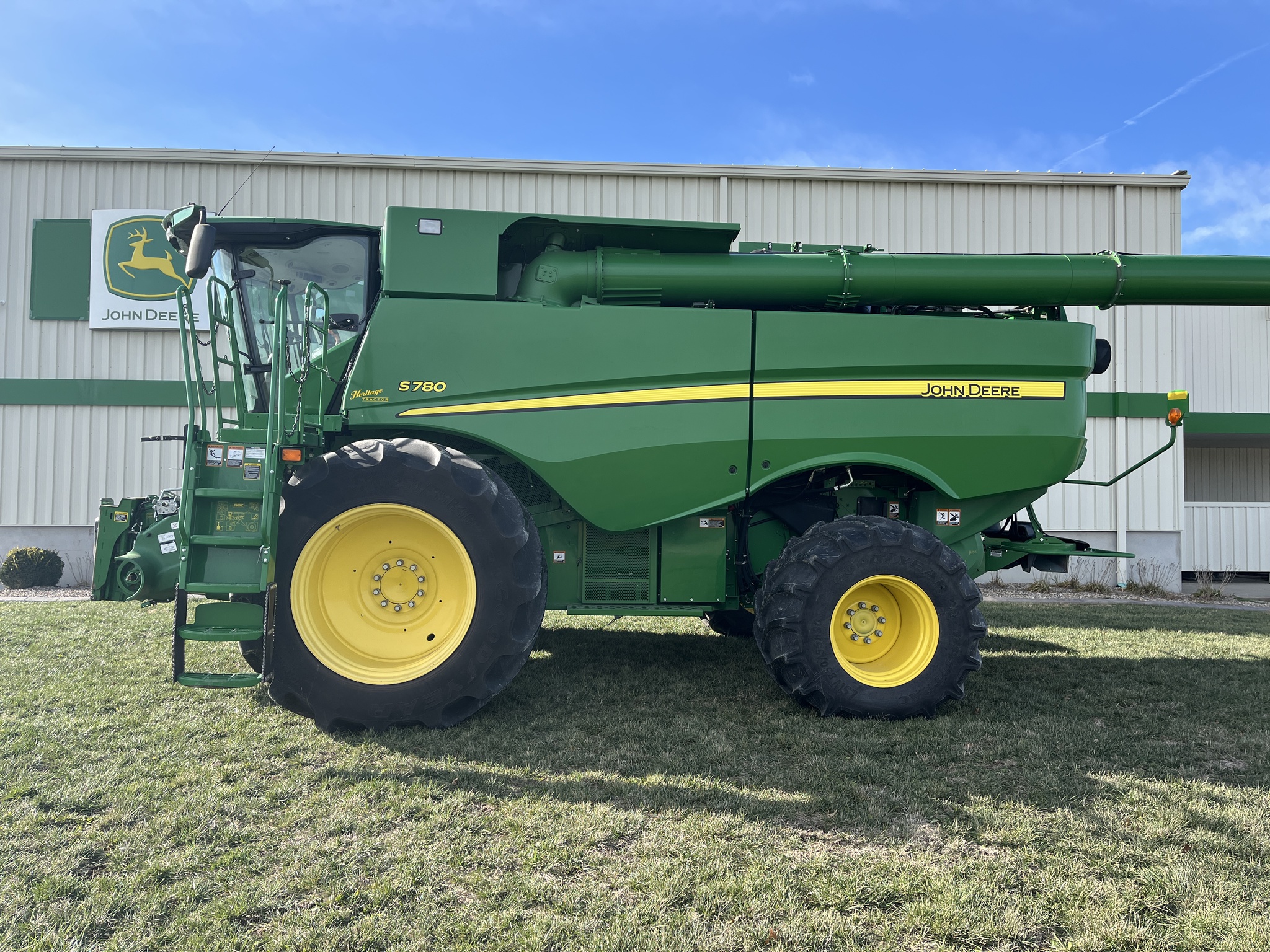  2021 John Deere S780 at Heritage Tractor in Adrian, MO