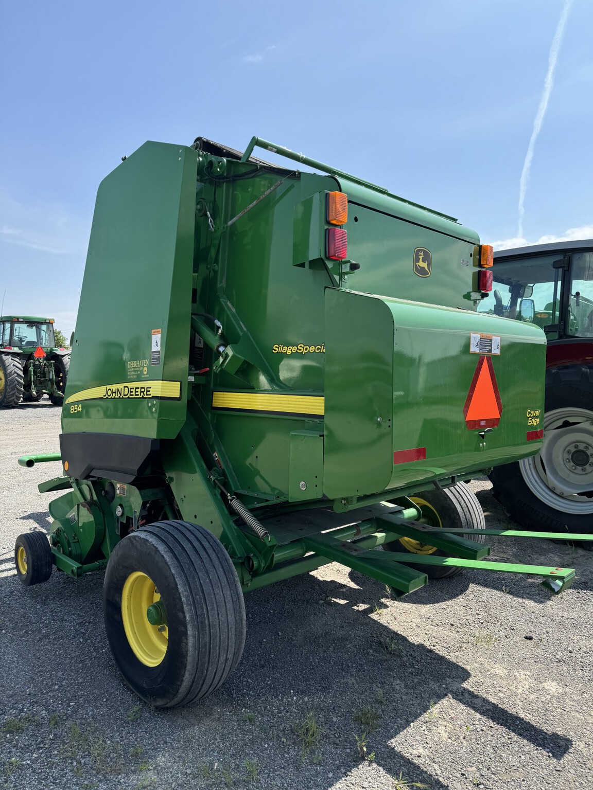 2010 John Deere 854 Silage Special Image 3