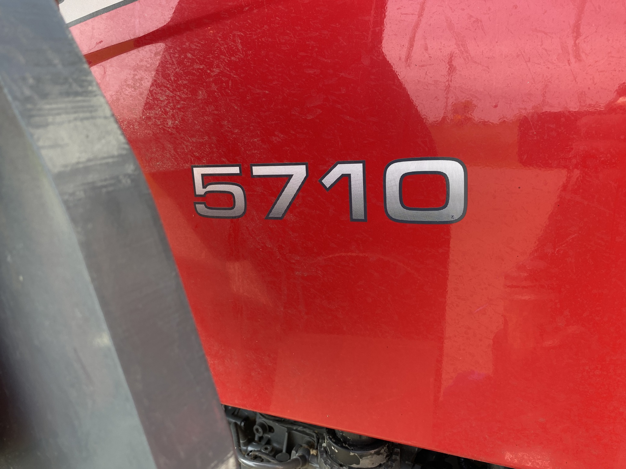 2022 Massey Ferguson 5710 Image 14