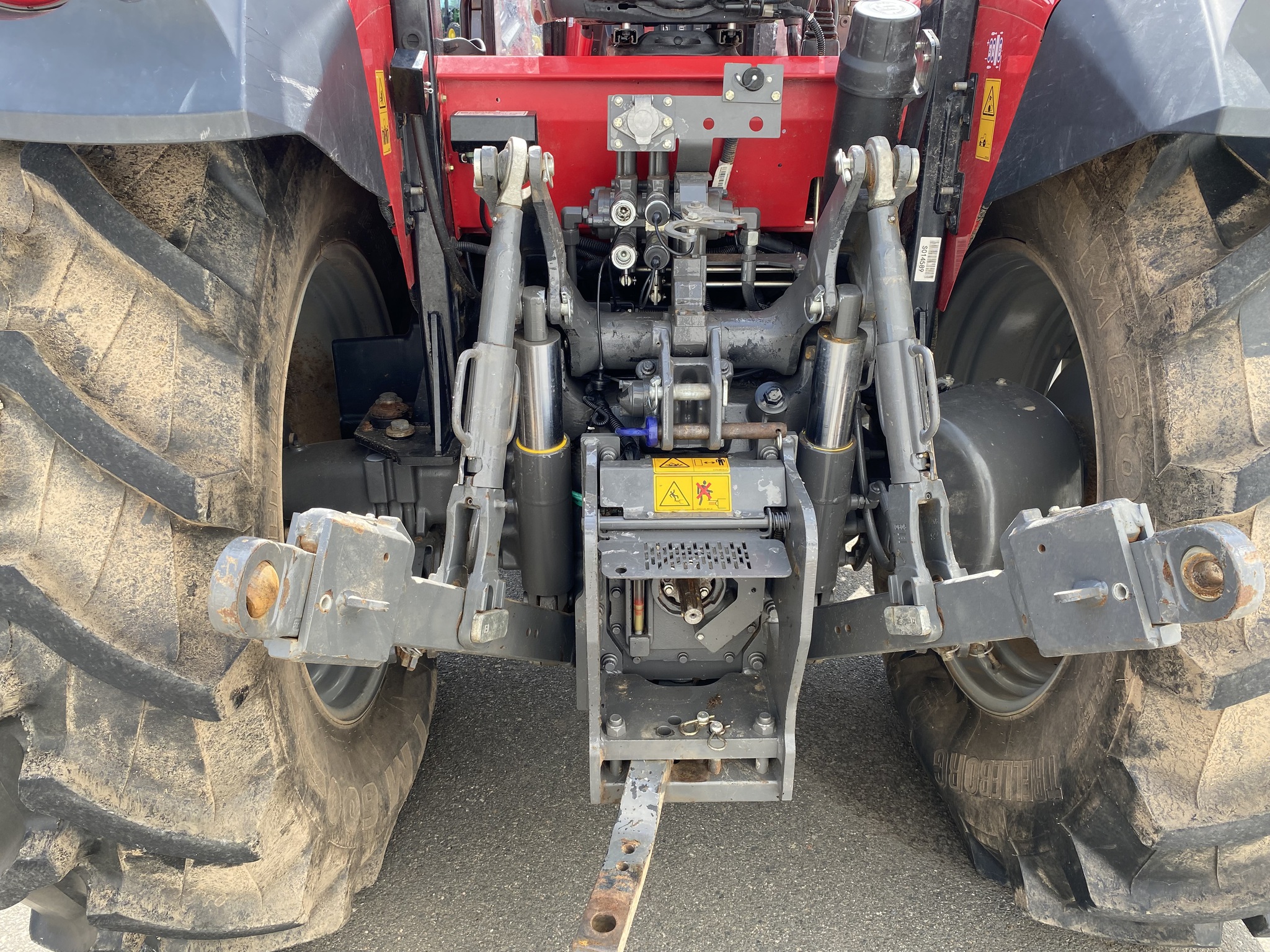 2022 Massey Ferguson 5710 Image 5