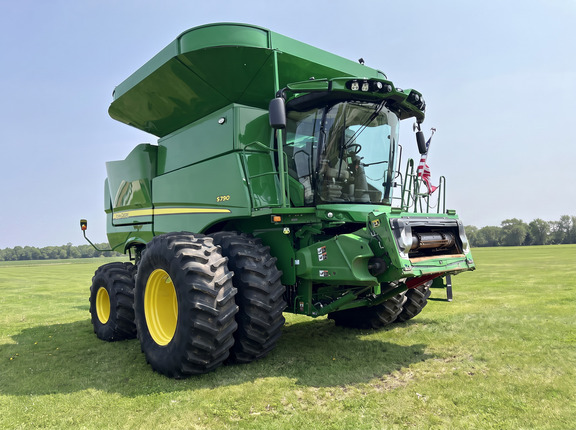  John Deere S790