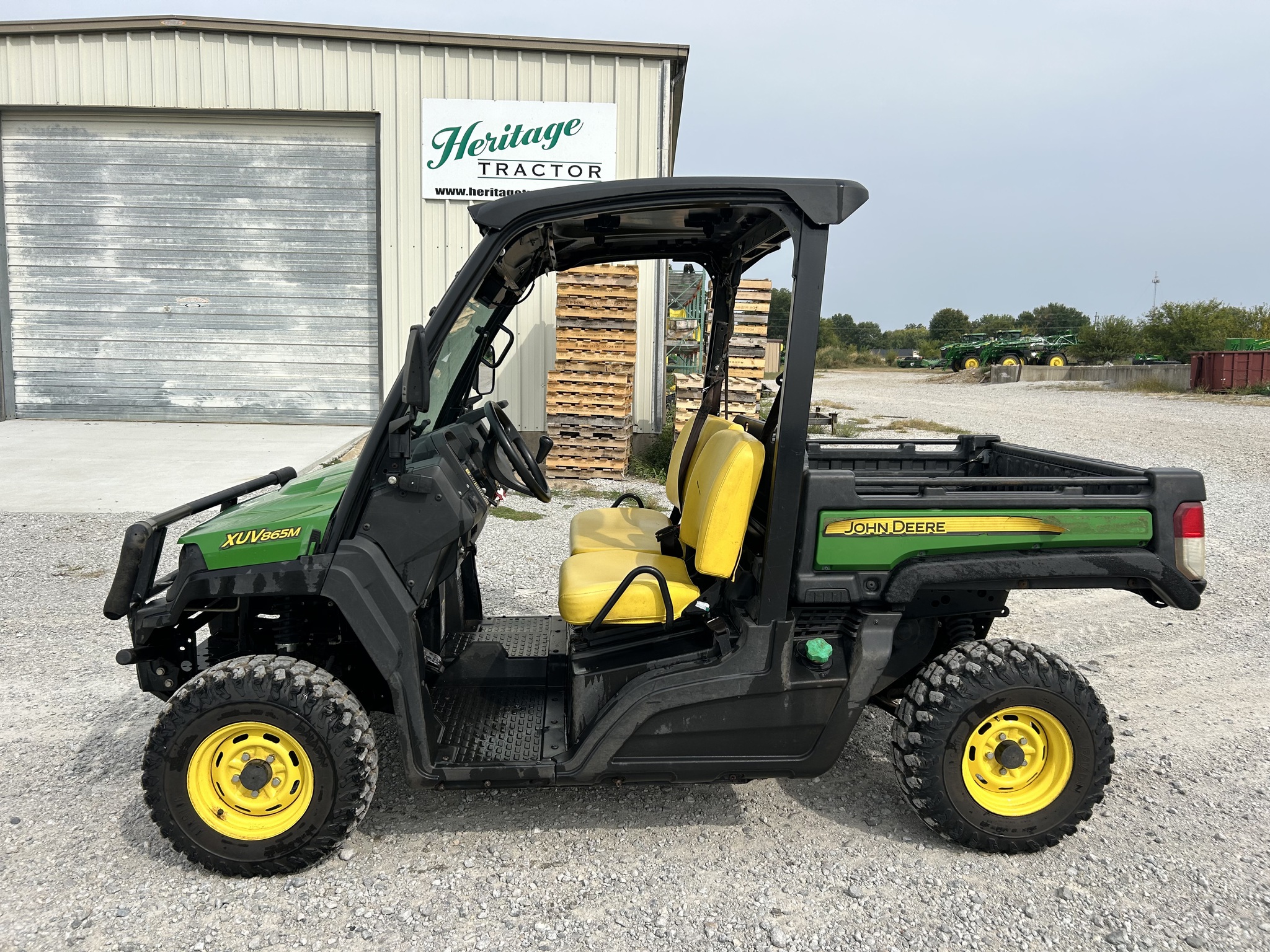  2018 John Deere XUV 865M at Heritage Tractor in Clinton, MO