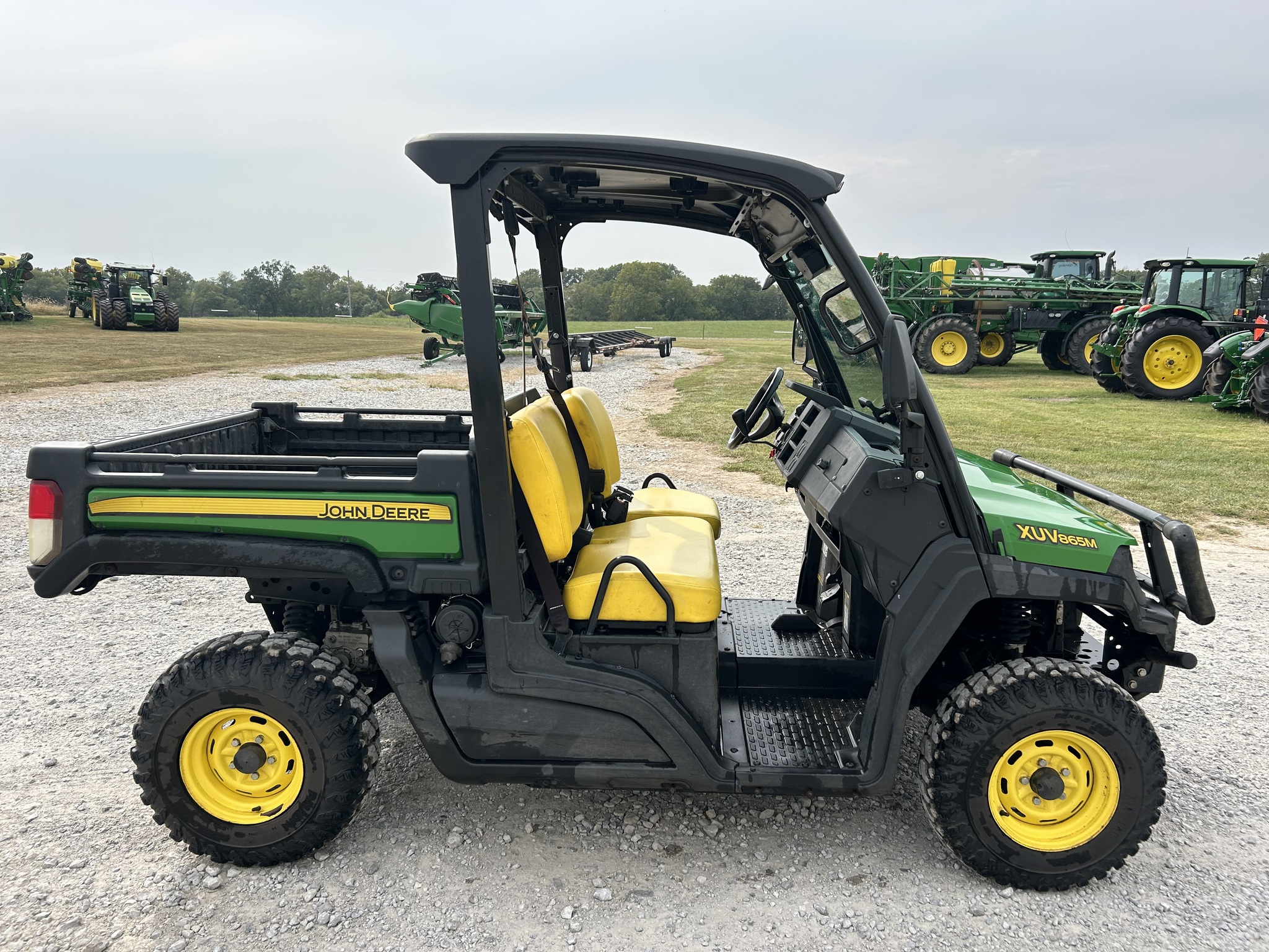  2018 John Deere XUV 865M at Heritage Tractor in Clinton, MO