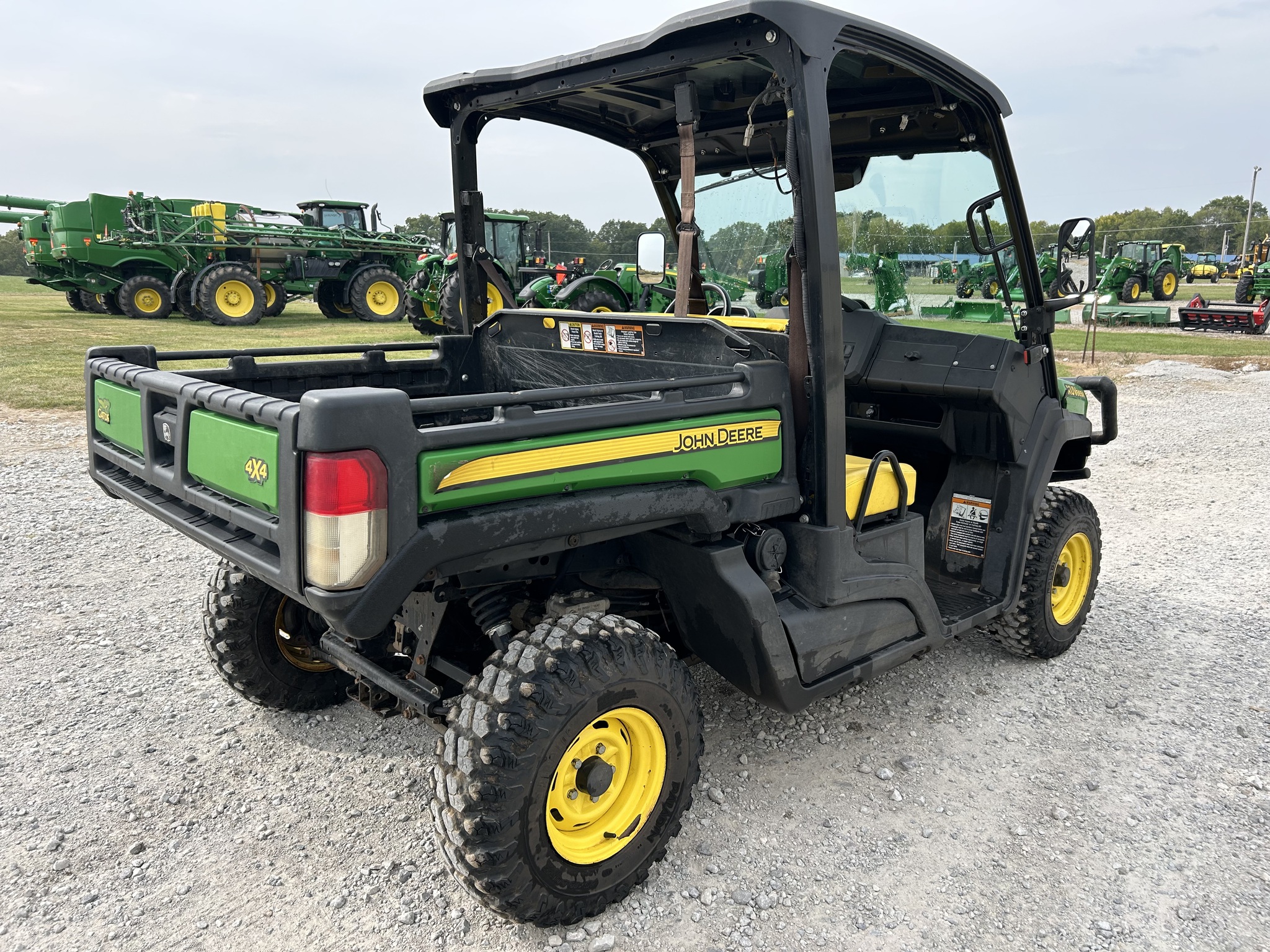  2018 John Deere XUV 865M at Heritage Tractor in Clinton, MO